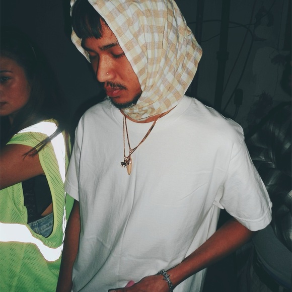 Meet your Posher, Sam - Picture 1 of 3